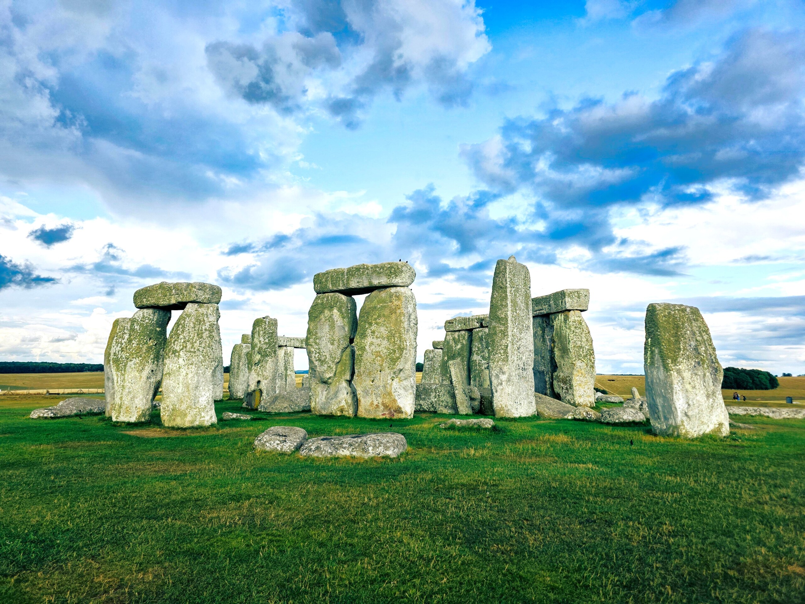 Wiltshire, Stonehenge, monument under dramatic sky